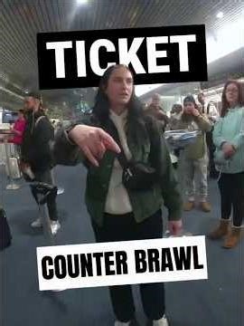 Airport Ticket Counter Fight Ends in Arrest | Milwaukee Police Bodycam #police