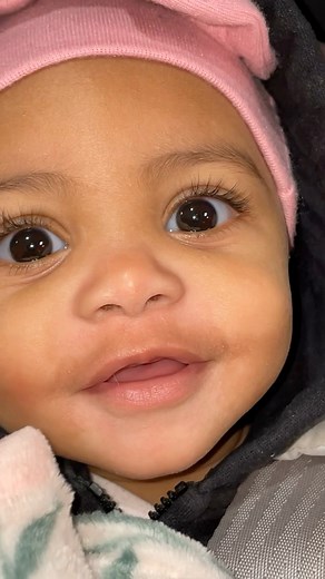 Daily dose of Julianna! 🖤 | Alexis Avery