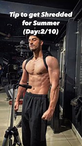 High intensity interval training (HIIT) is a popular workout style for fitness and weight loss. But too much HIlT can cause injury and burnout and stall gains, 1-2 days a week of HIlT is plenty, combined with weight lifting and enough rest. Benefits:- It improves your stamina. It inceases your strength. You’ll burns lots of fat. Your body will burn fat after your workout. It keeps your heart healthy. It’s fast and therefore relieves stress. It can help to strengthen your bones. . . . . #reels #g