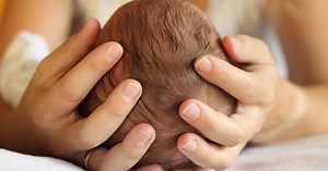 Ciemieniucha: jak wygląda, przyczyny i jak się jej pozbyć