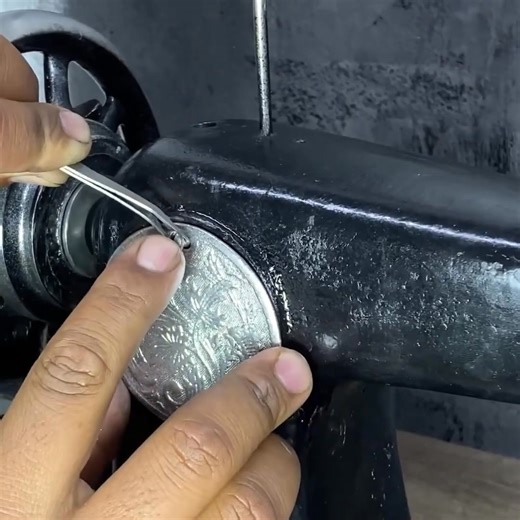 Amazing Restoration of a 100-Year-Old Rusty Sewing Machine Part 79 | Mechanical Skills