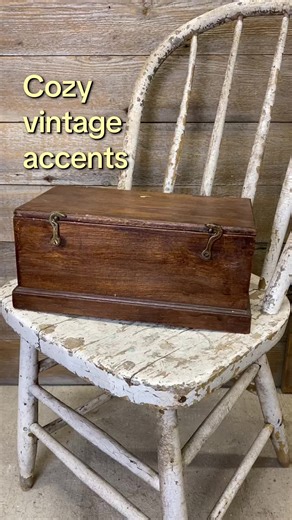 This charming vintage wooden box could have so many uses around the home or office. What would you store in it? #rustic #homestorage #woodenbox #rusticdecor #homedecorideas