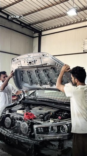 INNOVA CRYSTA 2 PANEL DENT REPAIRING AND PAINTING WORK #decorscardetailingstudio #automotive