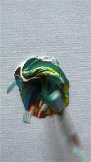 How to Mix the Perfect Green 🎨 | Color Mixing for Beginners #shorts
