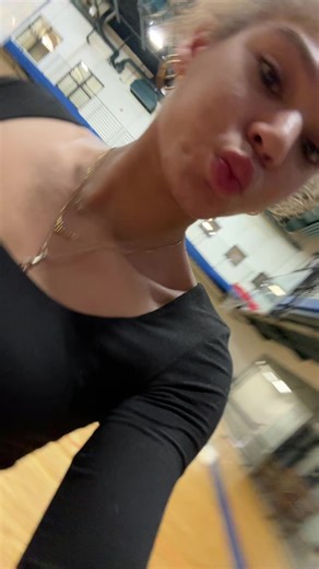 annalese.rose_ (@annalese.rose_)’s videos with original sound - 💸