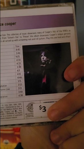 Cds Every Day pt.212 Alice Cooper - Greatest Hits. Song: I'm Eighteen