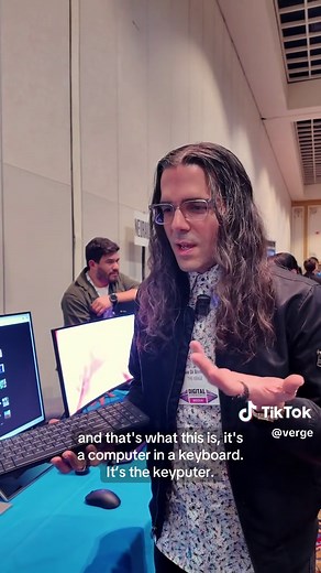 HP Eliteboard G1A: A Keyboard with Built-in Computer