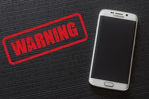 Warning as one billion users of Google's Android phones 'risk being hacked'