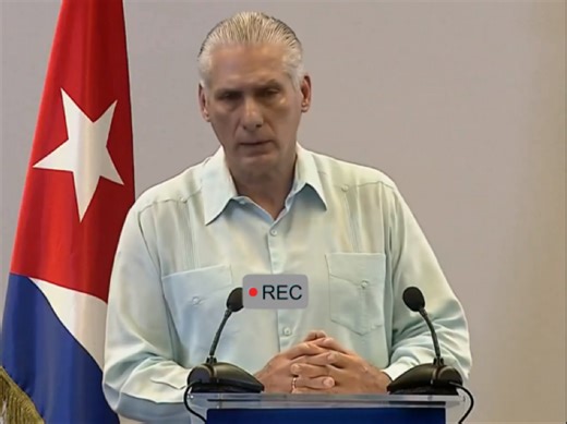 【迪亚斯•卡内尔】“凄凄不似向前声 满座重闻皆掩泣”