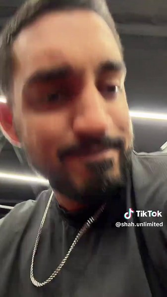 ¡Prueba de arranque en frío del Ferrari 812 Superfast!