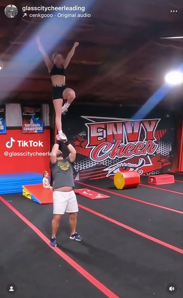 #cheer #cheerleading #cheerleader #stunt #stunts #cheerstunts #coedstunts #coedcheer #coedcheerleading #backhandspring #backhandspringup #backhandspringfullup #bufu #allstar #allstarcheer #allstarcheerleading #allstarstunt #acro #acrobatics #cheeracro #gymnist #gymnastics