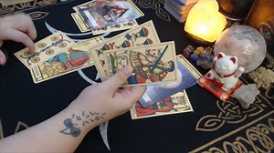 41K views · 1.9K reactions | Géminis, lo que esta a tu favor y en tu contra en el dinero | Tarot de Becky | Facebook