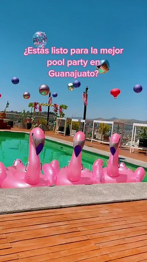 ARE YOU READY? 🦩👙💦 #hotel1988 #guanajuato #poolparty #floatyflamingo #rooftoppoolparty #letsgetthispartystarted🎉