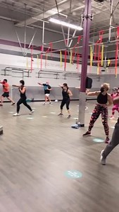 339K views · 2.3K reactions | Nuestra Clase De Cardio Tai Box! Todos los miércoles 5:45pm con nuestra instructora Cristina. | Crunch Fitness | Facebook