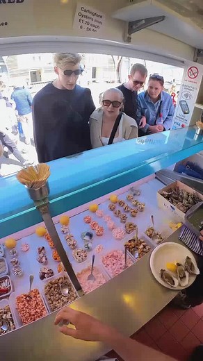 Jellied eels! #fish #fishing #sea #seafood #Seafood #seafoodlovers