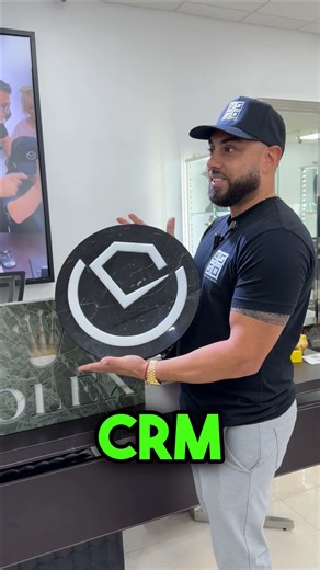 Carlos Marcelin on Instagram: "¿Cual marca prefieres?🤔 👉🏼Sigue @lussostonedesign 🔥"