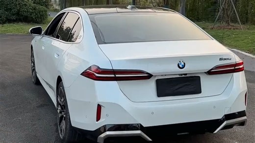 G世代宝马5系如何关闭车身稳定系统DSC以及调节驾驶模式，一个视频带你明白