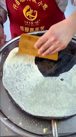 How to make thin pancake batter: Making pancakes, pancake making technique
