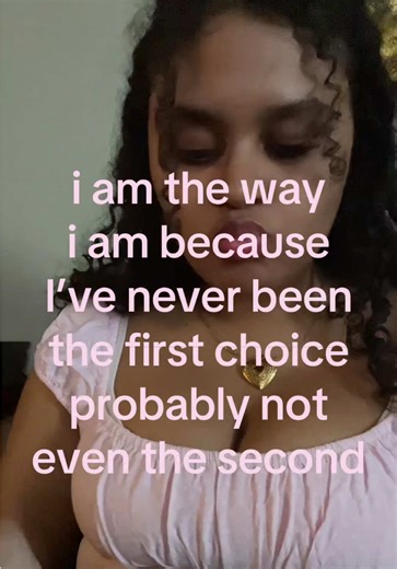 Navigating Situationships: A Guide for Girl Bloggers