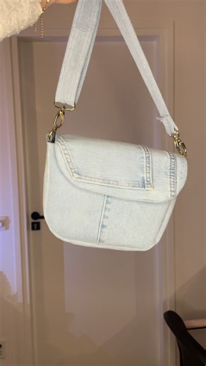 Creating Unique Upcycled Denim Bags
