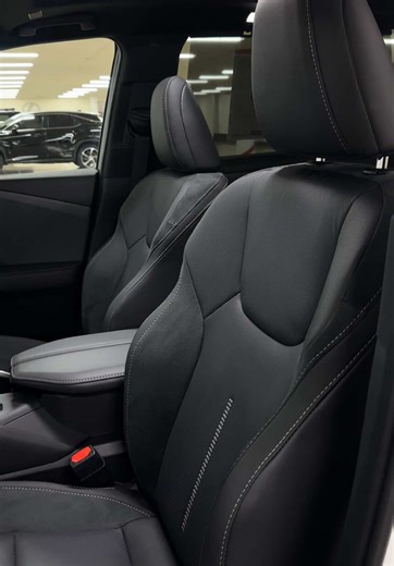 2025 Lexus TX: Luxury Seating and Design Features