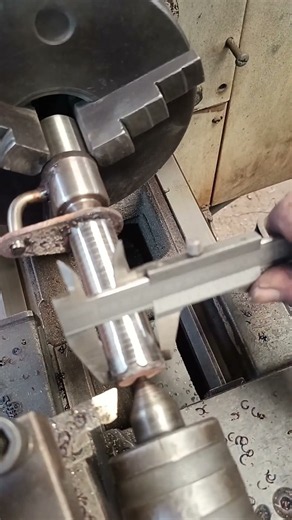 #PinAdjustment #easy #tricks Perfect Pin Adjustment ⚙️ Smooth Cutting #automobile #lathemachine