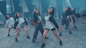 Dynamic Dance Performance in Studio