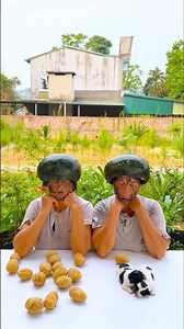 The two sisters are teasing each other in a super cute way 🥔🐶🥔🐩🐾🐽🐔🐒🦍🐂🐄🍉👼👶🏻♥️👴 #shorts #cute