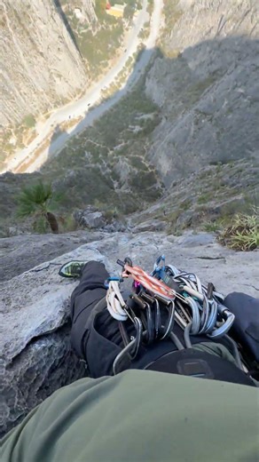 Skull and crossbones? Must be a good climb!