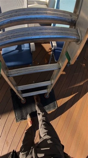 How I Prevent My Ladder From Slipping On Slick Surfaces #windowcleaningtips | Luke The Window Cleaner