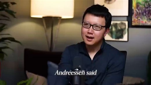 「コーディングが全知識労働を食う」。a16zがポッドキャストの見出しで打ち出した。でもこれ、額面通りに受け取ると本質を見誤る。正確に言うと「食う」のはコーディングじゃなくて、「意図を構造化して機械に実行させる能力」。この能力は今までプログラマーだけのものだったけど、Claude CodeやCodexの登場で幅広い職種に開放されつつある。ここで重要なのは、ゲストのPeter Yang（Roblox Product Lead）が「ソロプレナーが増える」と言ってる部分。①チームが小さくなるのは事実AIエージェントが開発、分析、カスタマーサポート、コンテンツ制作を代替し始めてる。10人チームが3人になり、3人が1人になる。これは不可逆。②でも「1人でできる」と「1人で勝てる」は違うClaude Codeで誰でもアプリが作れるようになった。じゃあ何で差がつくか。ポッドキャストでもここに触れている。「human ambition means there will always be new jobs」。つまり、AIが既存の仕事を効率化する一方で、人間の野心が新しい仕事を作る。③見落とされてるのは「