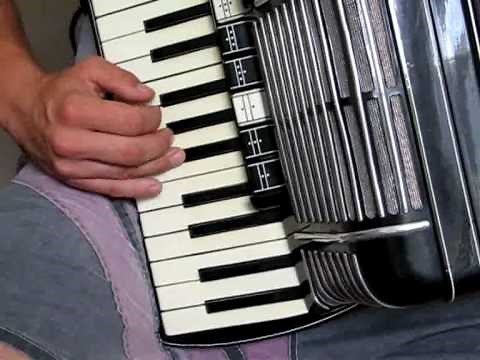Children Accordion Lessons: Jingle Bells