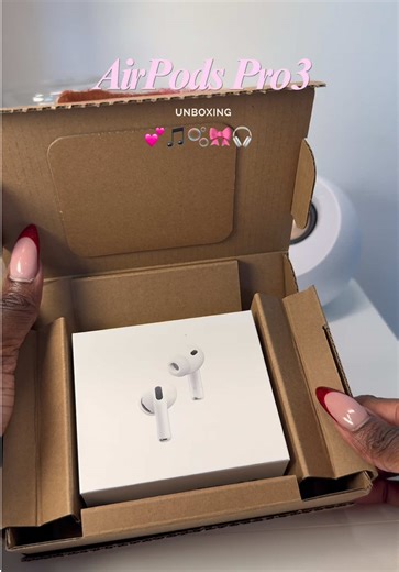 Something small, but meaningful to me🎧 Little upgrades that support the life I’m building. Becoming her, one habit at a time. #lifestyle #becomingher #airpod #softlife #upgrade