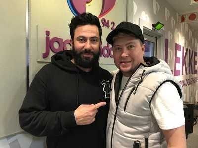 Ray Dylan rocks out on Friday Live ahead of Krone