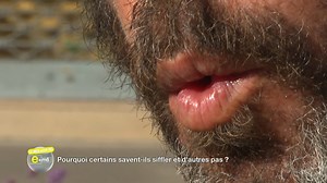 Si vous voulez apprendre à bien siffler, suivez les conseils de l'expert ! Le meilleur d'E=M6 🔬🧬 | Golden TV