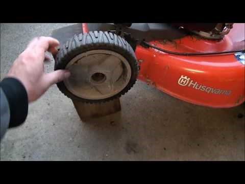 LAWNMOWER WHEEL Stopped Turning. FIXED! Self Propelled FRONT DRIVE WHEELS won't work