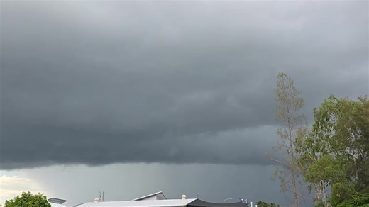 Thunderstorm activity Burdell Queensland. Saturday 17 January 2026. | Townsville Storms