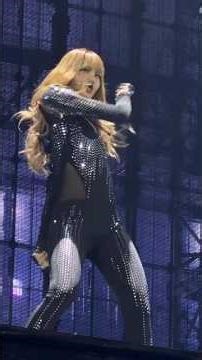 lisa deadline concert ✨❤️ #trending#blackpink#shortvideo#viralvideo#fypシ゚viral#edit#shorts#lisa#like