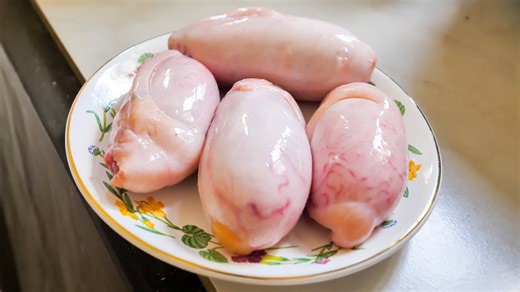 Sri Lanka’s Extreme Flavors: From Brain Cutlets to Fiery Street Food