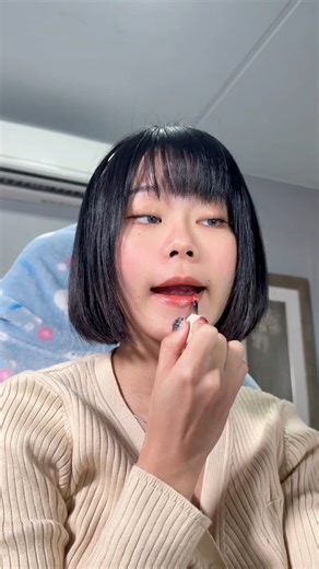 equivalent to guys benching 300lbs while listening to super shy.. #makeup | Yuuno