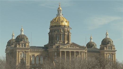 Central Iowa Community IDs won’t be banned under bill at governor’s desk