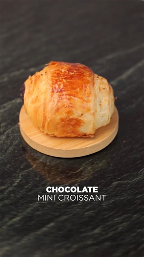 40 reactions | The perfect mini croissant is a balance of flaky texture and rich flavor. At Chayeb Bakery, we've mastered it. Choose from a range of our classic flavors, each one baked fresh daily to deliver an unforgettable experience. Order online: link in bio  www.chayebbakery.com #ChayebBakery #Croissant #Freshlybaked #LebanonBusiness | Chayeb Bakery | Facebook