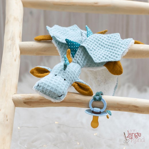 Schnullerdrache – Nähanleitung mit Schnittmuster - von Lange Hand Shop