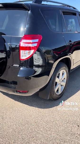 ✅ Model: Toyota RAV4 ✅ Year: 2006 ✅ Trim: Limited (higher trim with leather & extras) ✅ Color: [Exterior color] / [Interior color] ✅ Mileage: [insert km] ✅ Engine: 2.4L 4-Cylinder (or 3.5L V6 — specify if V6) ✅ Transmission: Automatic ✅ Drivetrain: 4WD ✅ Condition: Super clean (well maintained, non-accident) ✅ Features: • Power tilt/slide sunroof / moonroof (works smoothly) • Leather (or leather-trim) seats — power driver seat with lumbar (Limited) • Reverse camera (auto display when in reverse)