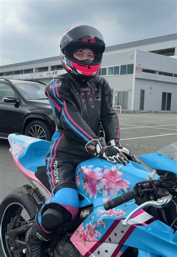 CBR600RRレーサーの魅力とカラーリング