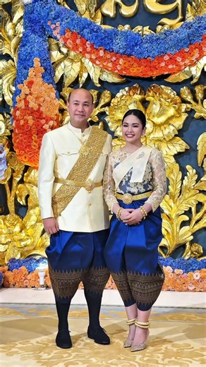 តុបតែងមុខជូនកូនក្រមុំ ធ្វើសក់ដោយ @koupisith សំអាងការ សុីនឌី @cindy_premium_weddingplanner * Freelanced Makeup and Hair Style 💋 * Contact work free call ☎️ 081 999909 * Page: Panha makeup artist * Instagram : Panha_artist * YouTube : Panha Celebrity Makeup - - #Cambodian #Cambodiaprettygirl #khmerstar #darakhmer #makeup #makeuplover #makeupoftheday #makeupart #makeuptutorial #makeupsexy #cutie #cute #lovely #hairstyle #hairstylist #o #haircolor #conturingy #smooth #like4like #likeforlike#cambodi