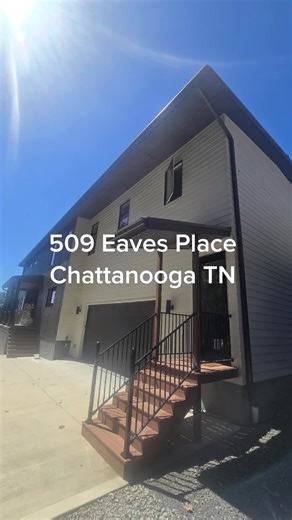 509 Eaves Place Chattanooga TN 37405 DM: Eaves for private tour