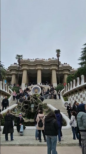 입장료가 비싸지만 들어가봐야 하는 과자의 집처럼 생긴 구엘공원 Park Guell #barcelona #guell