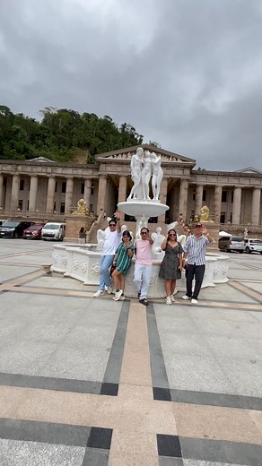 Sheeeesh! Basic human drone yan — ready to capture every angle, every moment, anytime, anywhere! 🤳🚗✨ | Byaheng CEBU Budgetarian