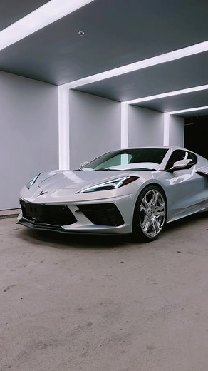 Custom 21” Front 22” Rear C8-ECL Wheels on Corvette C8